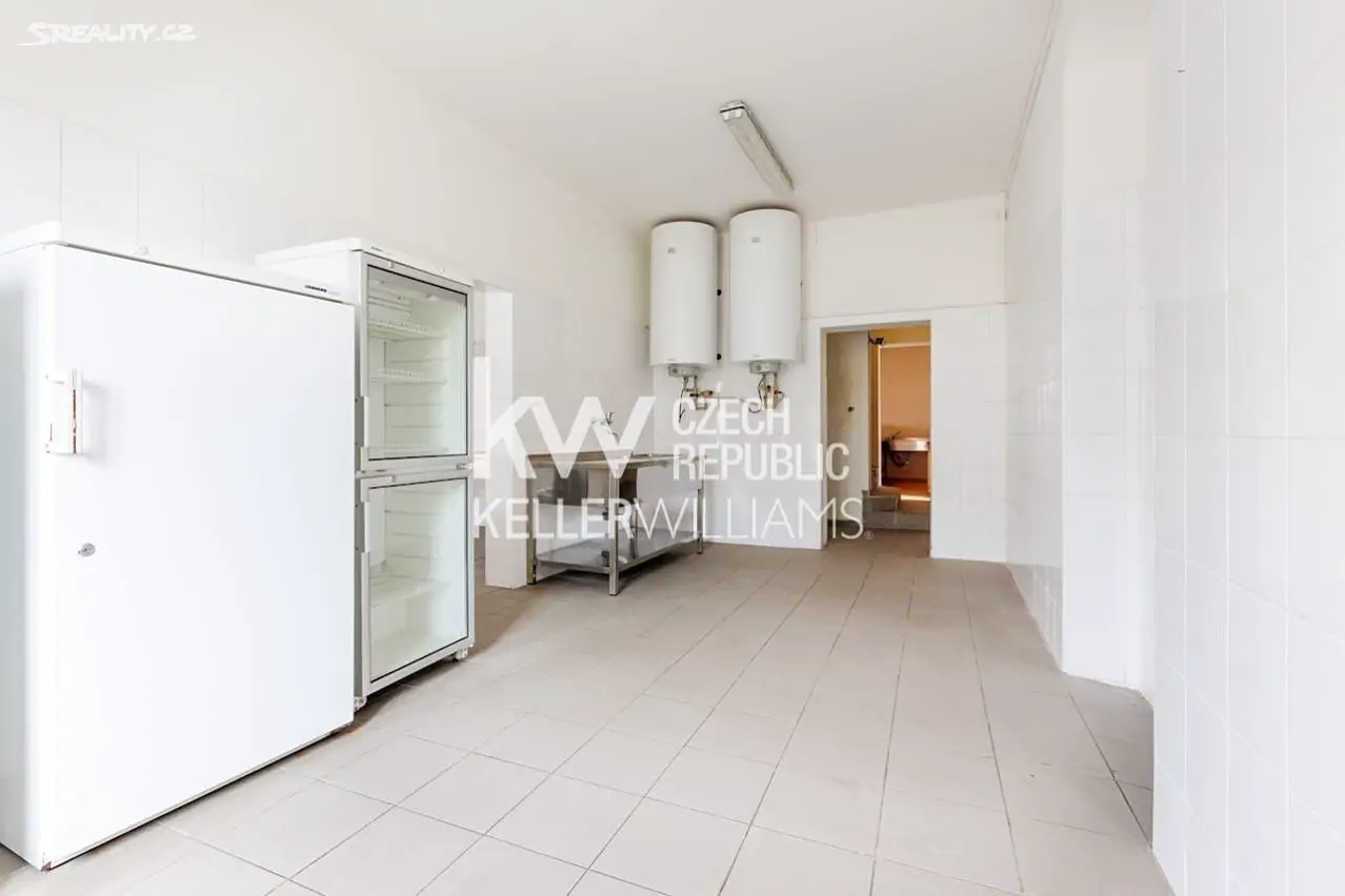 Prodej  rodinného domu 700 m², pozemek 857 m², Stráž nad Ohří - Boč, okres Karlovy Vary