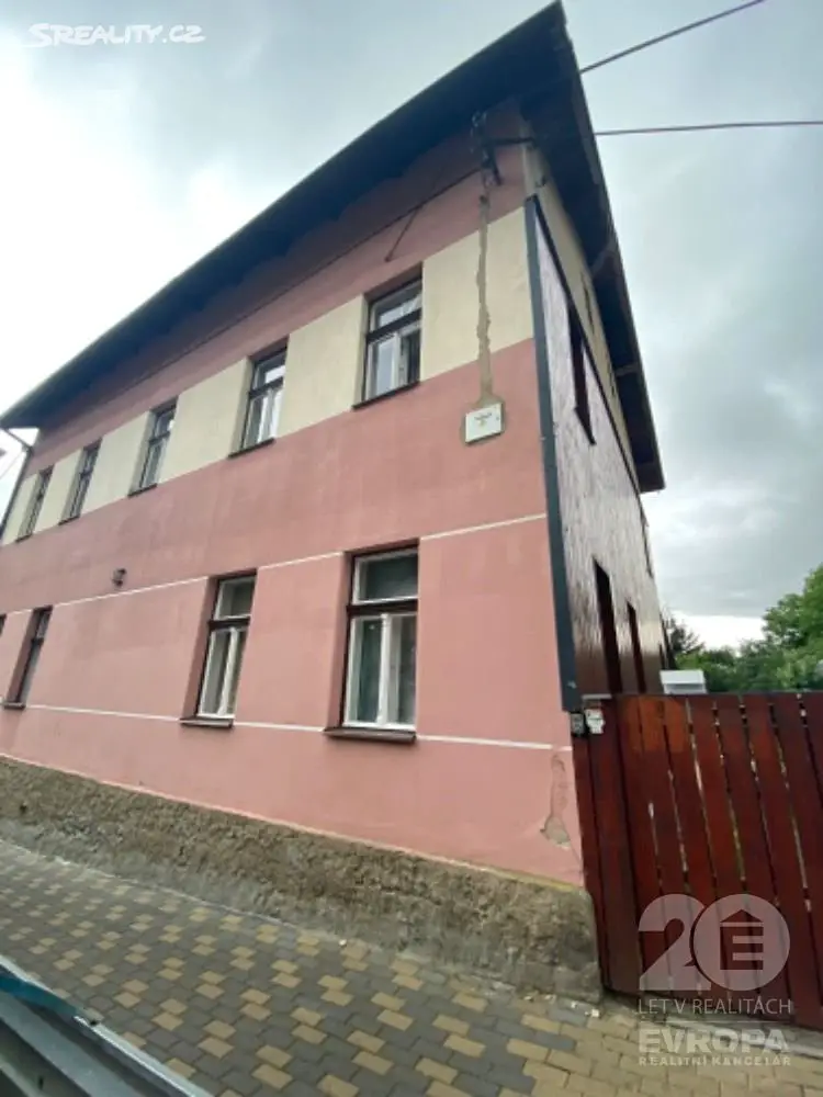 Prodej  rodinného domu 178 m², pozemek 657 m², Hlavní, Ústí nad Labem - Mojžíř