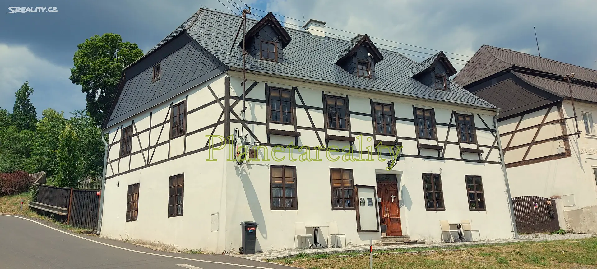 Prodej  rodinného domu 350 m², pozemek 1 227 m², Valeč, okres Karlovy Vary
