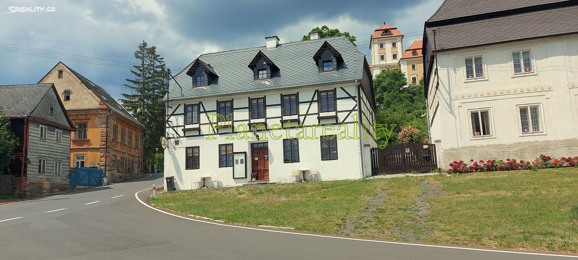Prodej  rodinného domu 350 m², pozemek 1 227 m², Valeč, okres Karlovy Vary