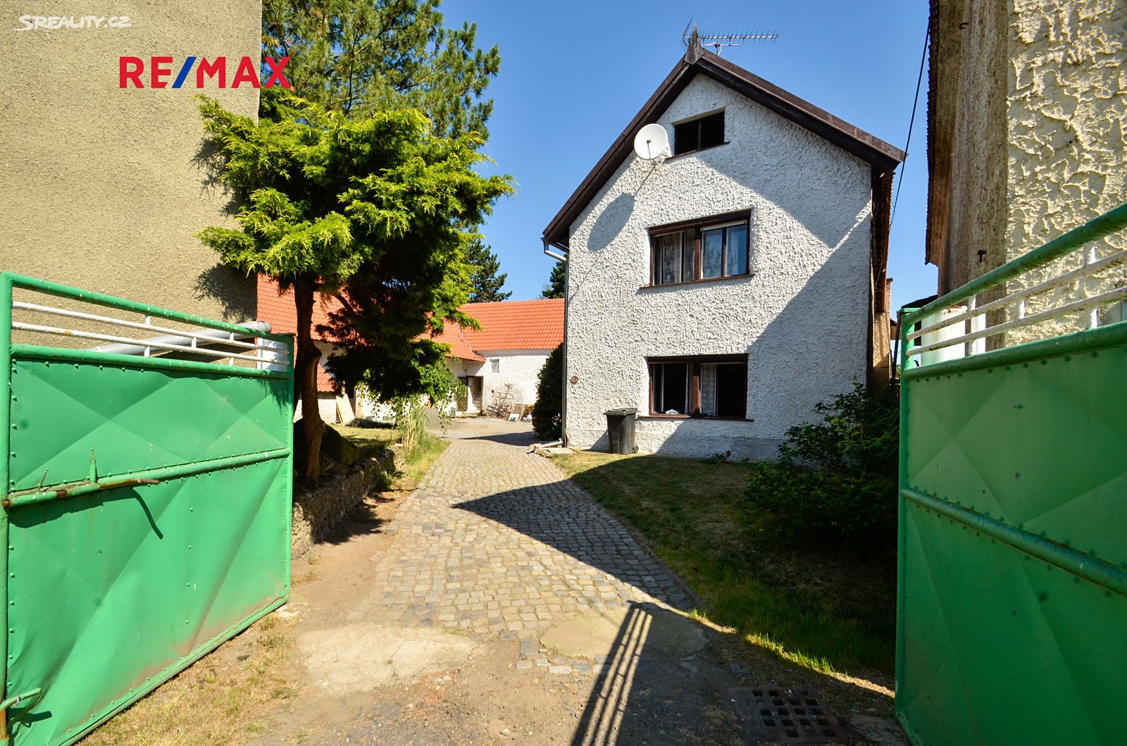 Prodej  rodinného domu 228 m², pozemek 3 121 m², Velemín - Březno, okres Litoměřice