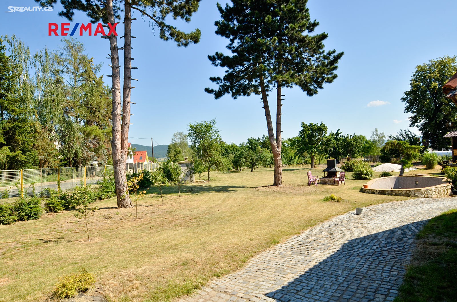 Prodej  rodinného domu 228 m², pozemek 3 121 m², Velemín - Březno, okres Litoměřice