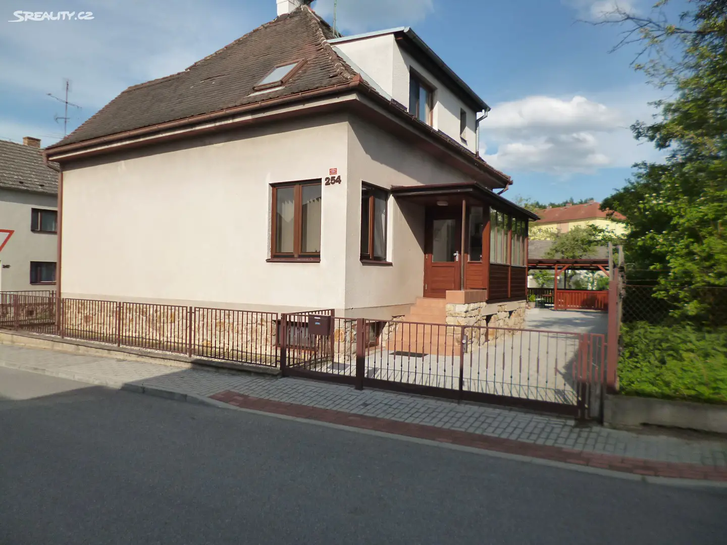 Prodej  rodinného domu 250 m², pozemek 660 m², Zliv, okres České Budějovice