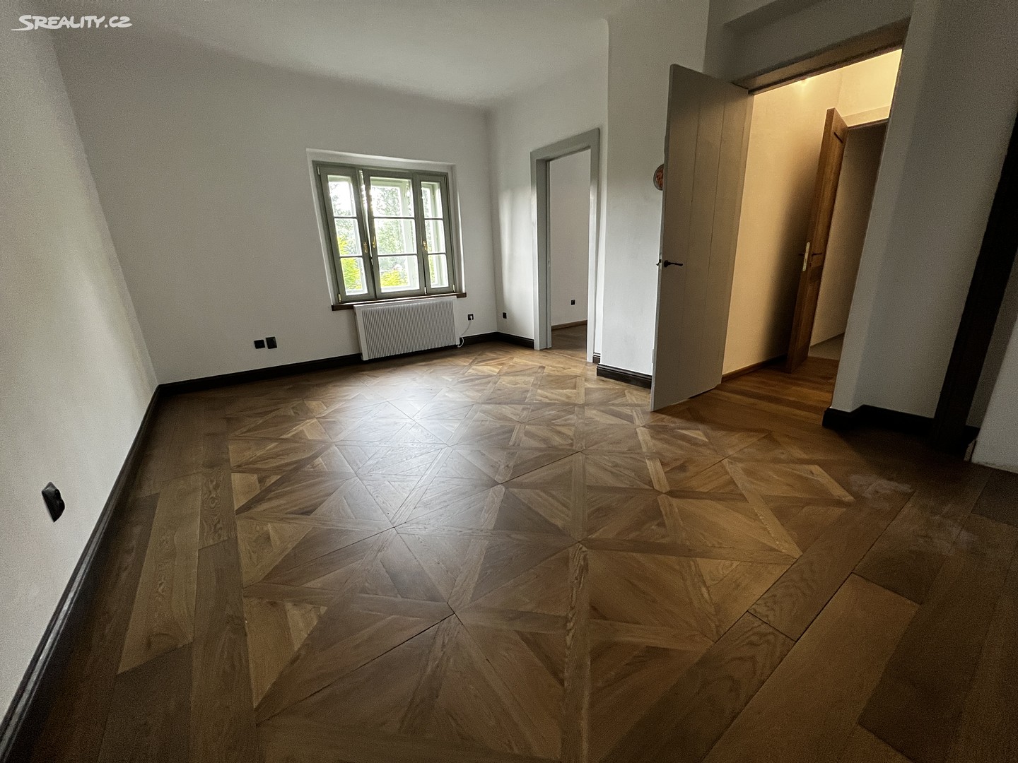 Prodej  vily 230 m², pozemek 190 m², Karlštejn, okres Beroun