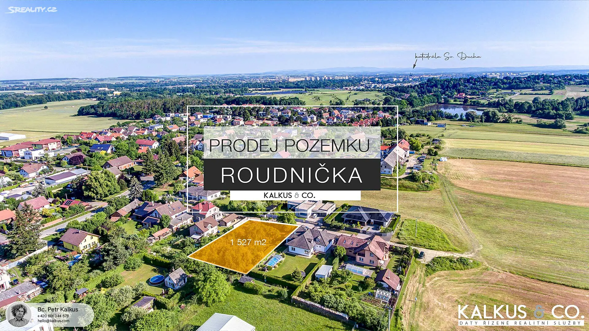 Prodej  stavebního pozemku 1 527 m², Hradec Králové - Roudnička, okres Hradec Králové