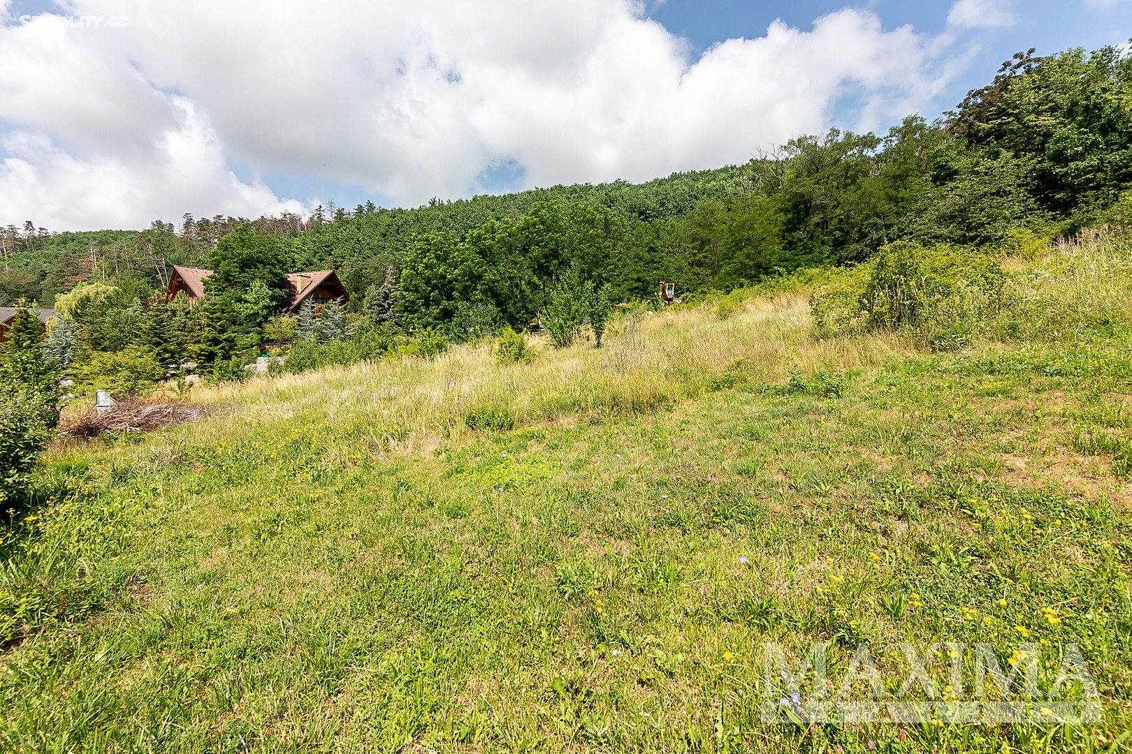 Prodej  stavebního pozemku 1 711 m², Králův Dvůr - Zahořany, okres Beroun