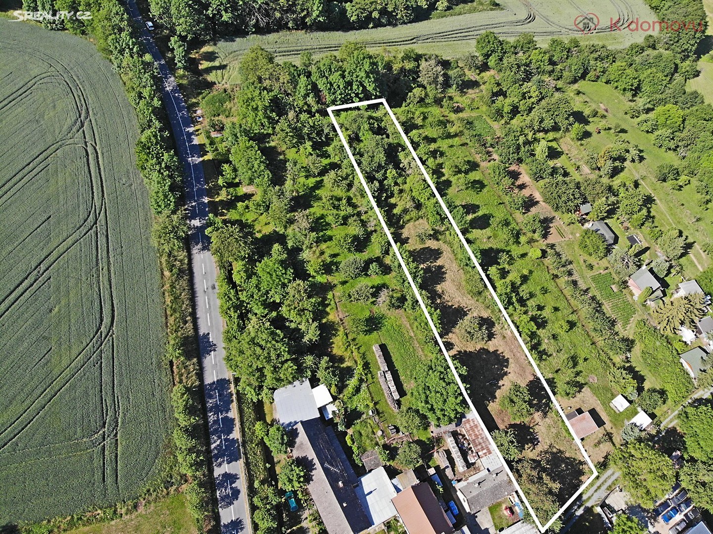 Prodej  stavebního pozemku 2 327 m², Kroměříž - Zlámanka, okres Kroměříž