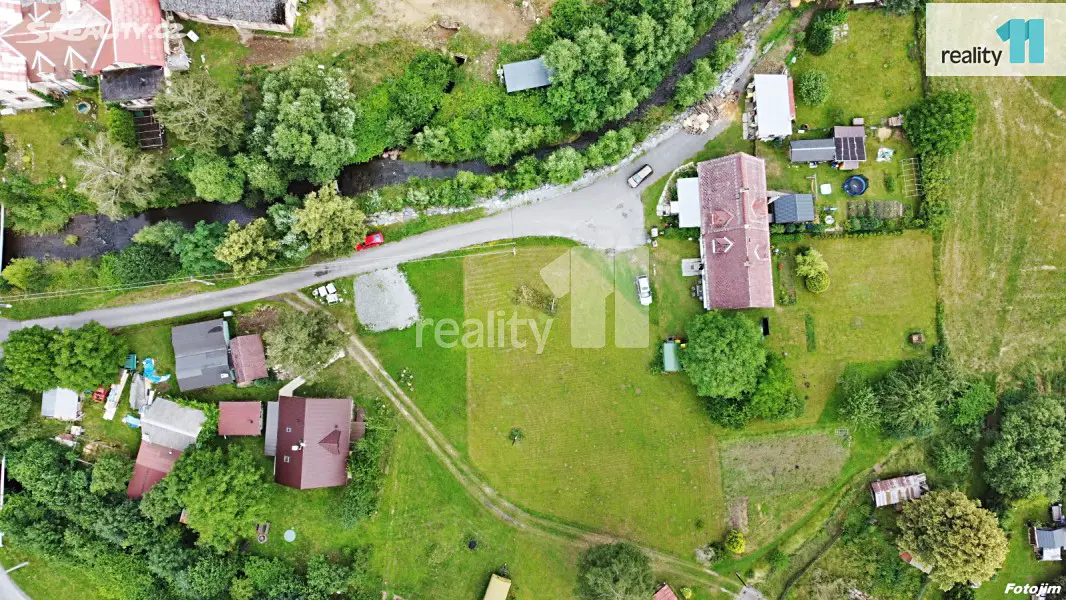 Prodej  stavebního pozemku 1 741 m², Kamenická, Mikulovice
