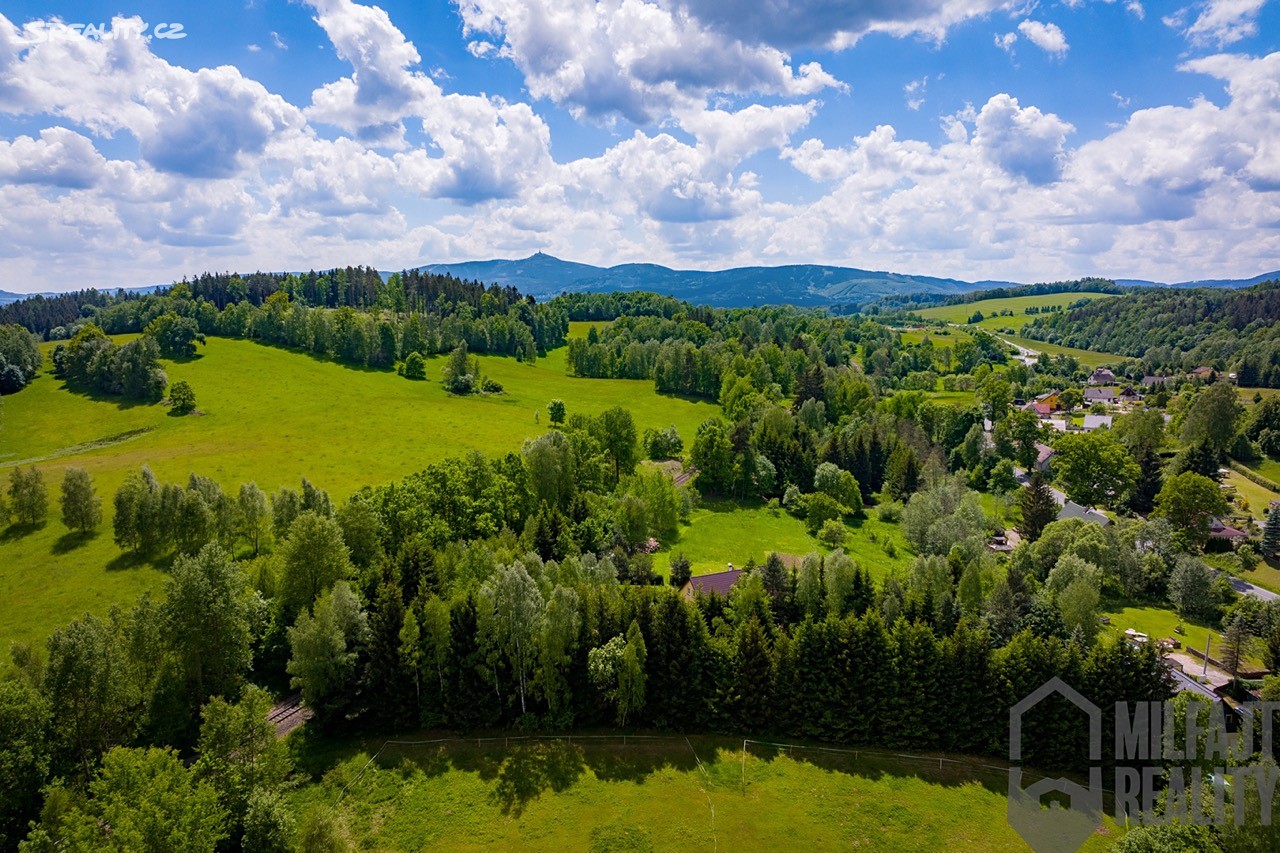 Prodej  stavebního pozemku 2 295 m², Mníšek, okres Liberec
