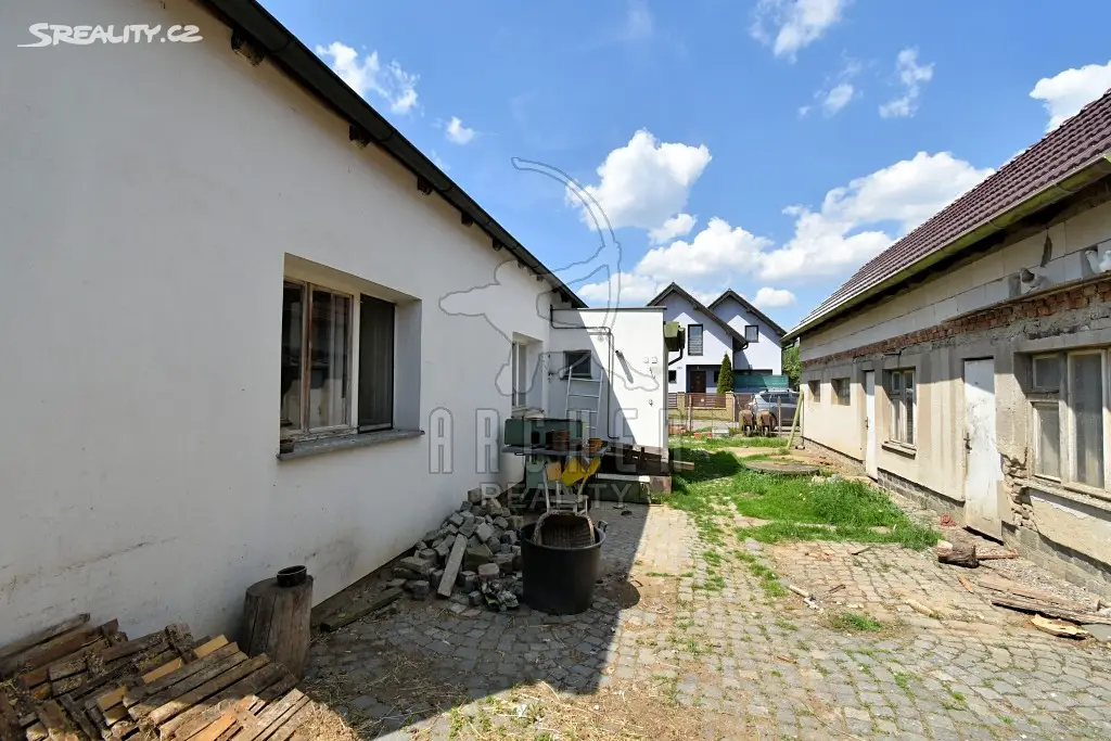 Prodej  stavebního pozemku 340 m², Za Jednotou, Praha 4 - Šeberov