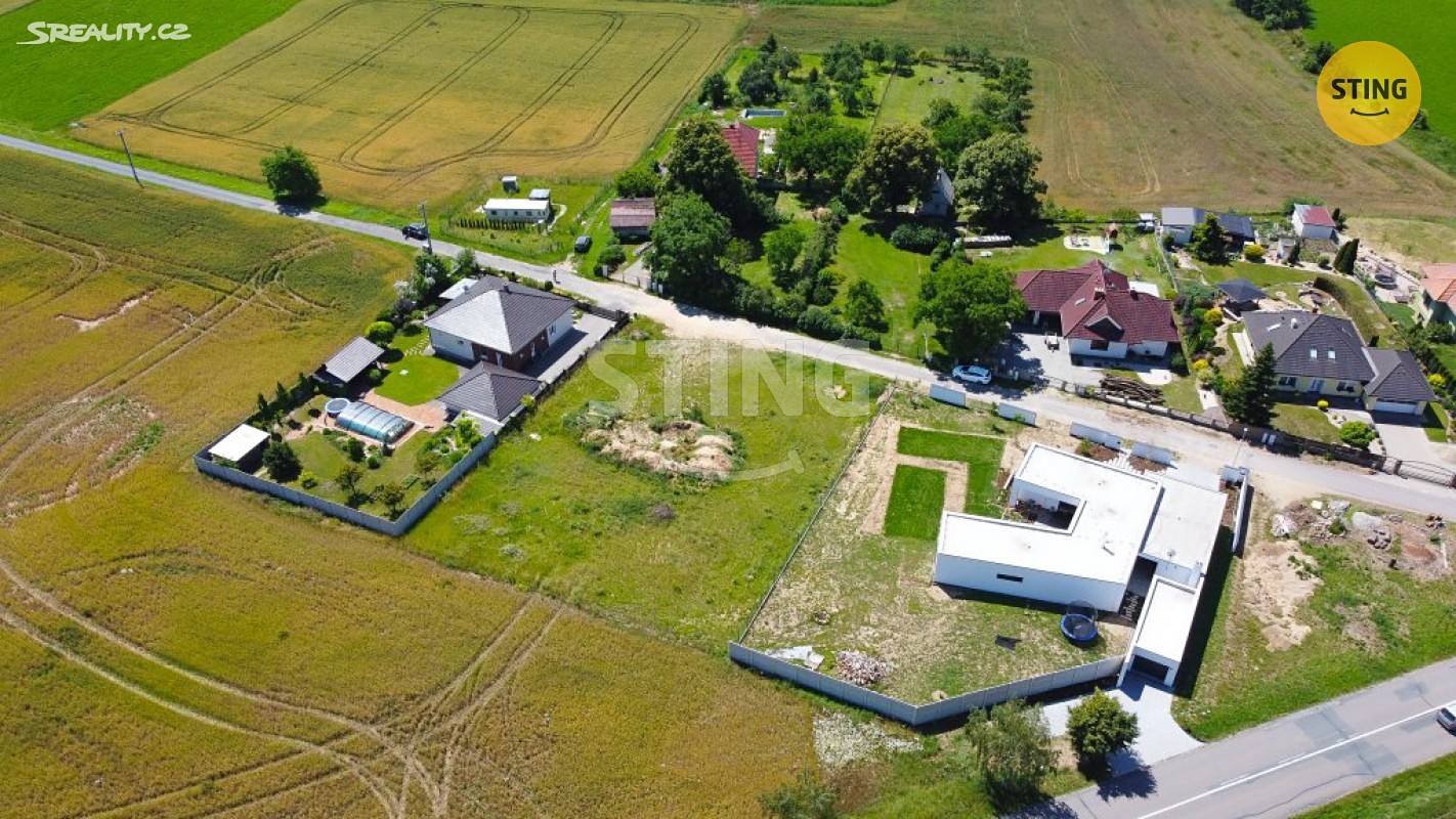 Prodej  stavebního pozemku 1 653 m², Rybníky, okres Znojmo