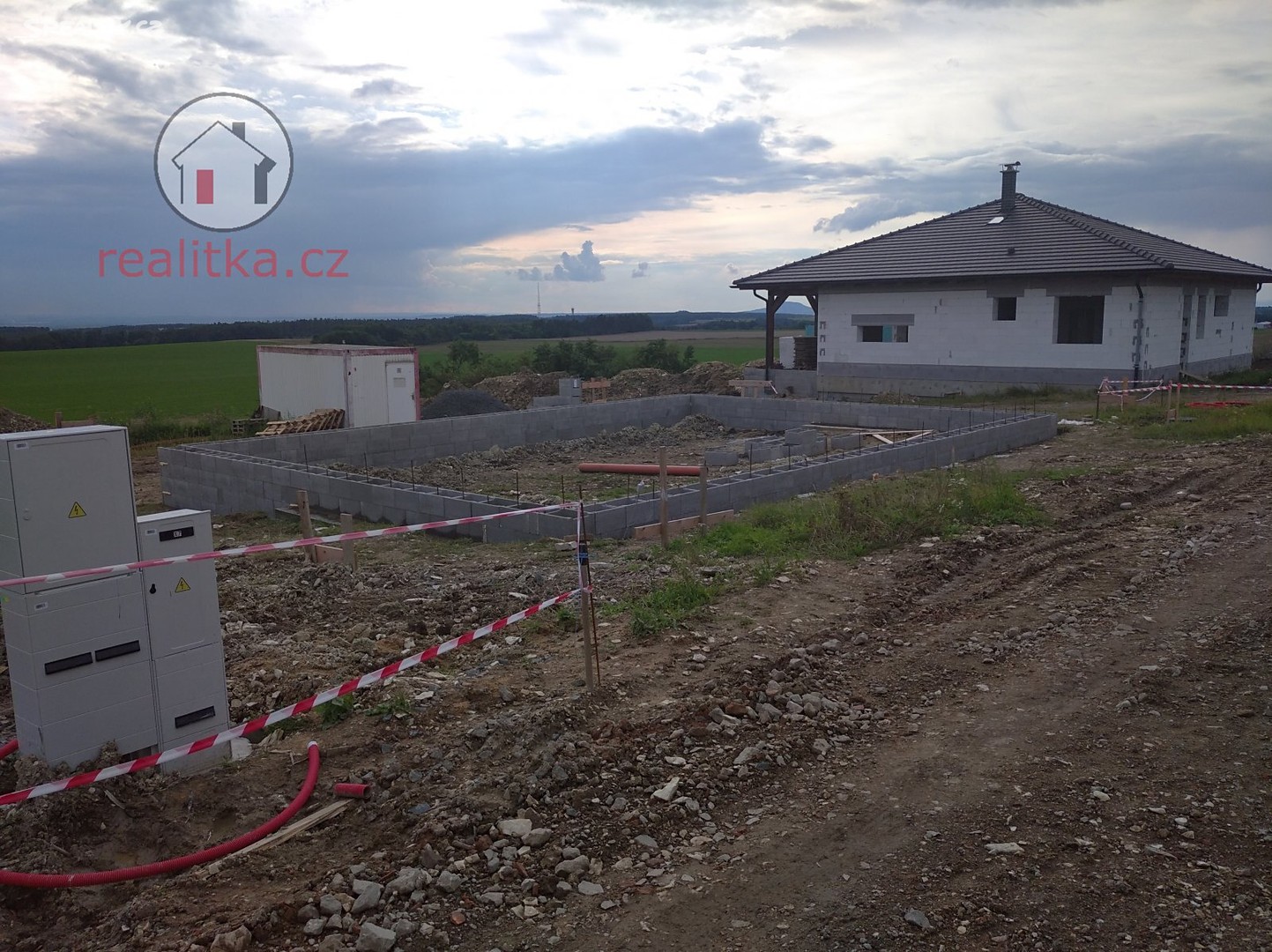 Prodej  stavebního pozemku 836 m², Střemy - Jenichov, okres Mělník