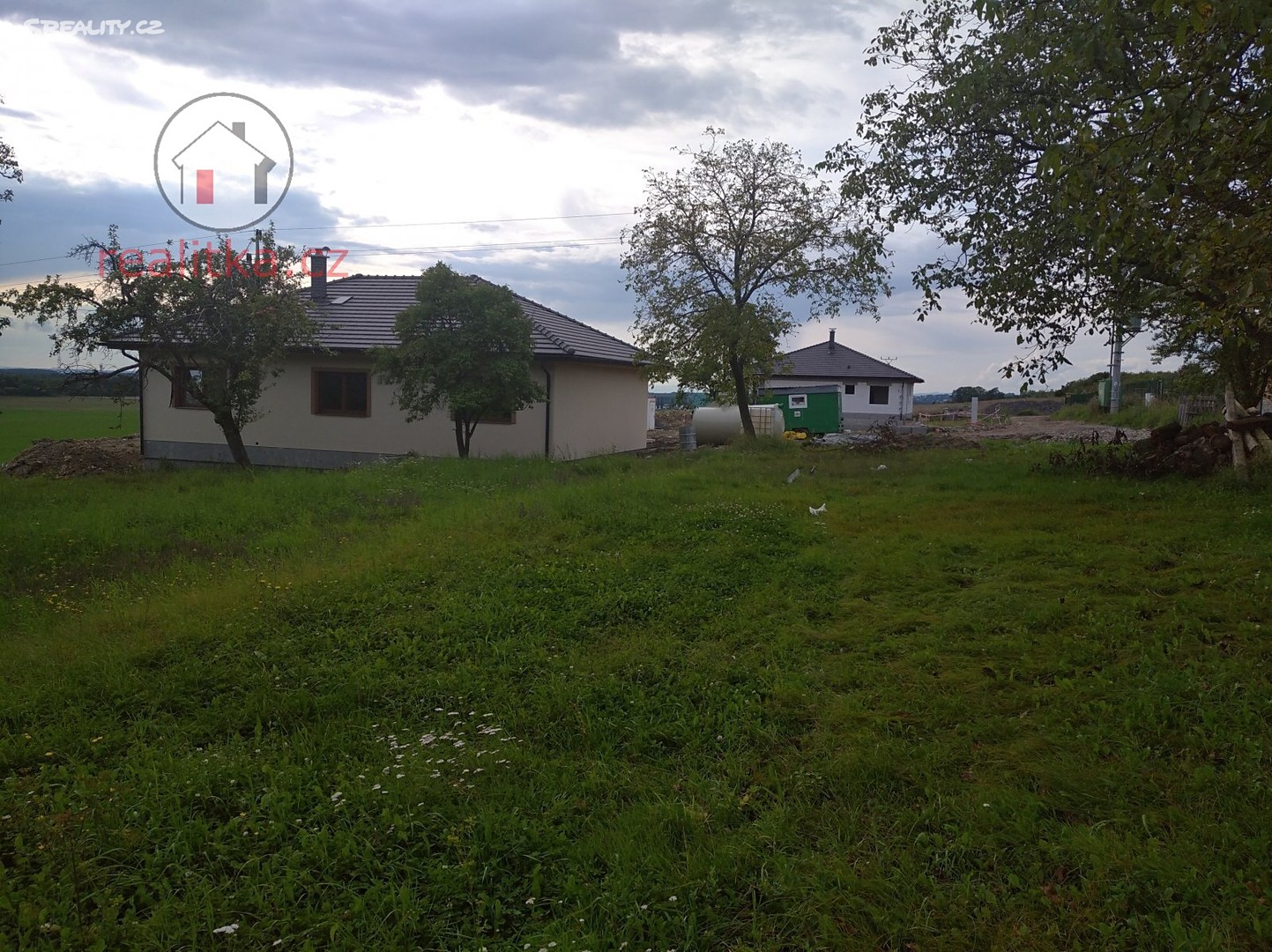 Prodej  stavebního pozemku 836 m², Střemy - Jenichov, okres Mělník