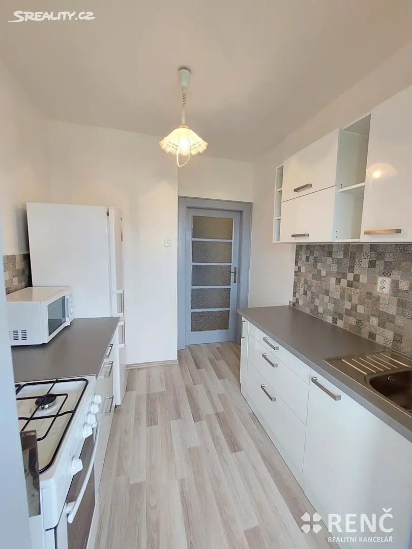 Pronájem bytu 1+1 32 m², Churého, Brno - Černovice