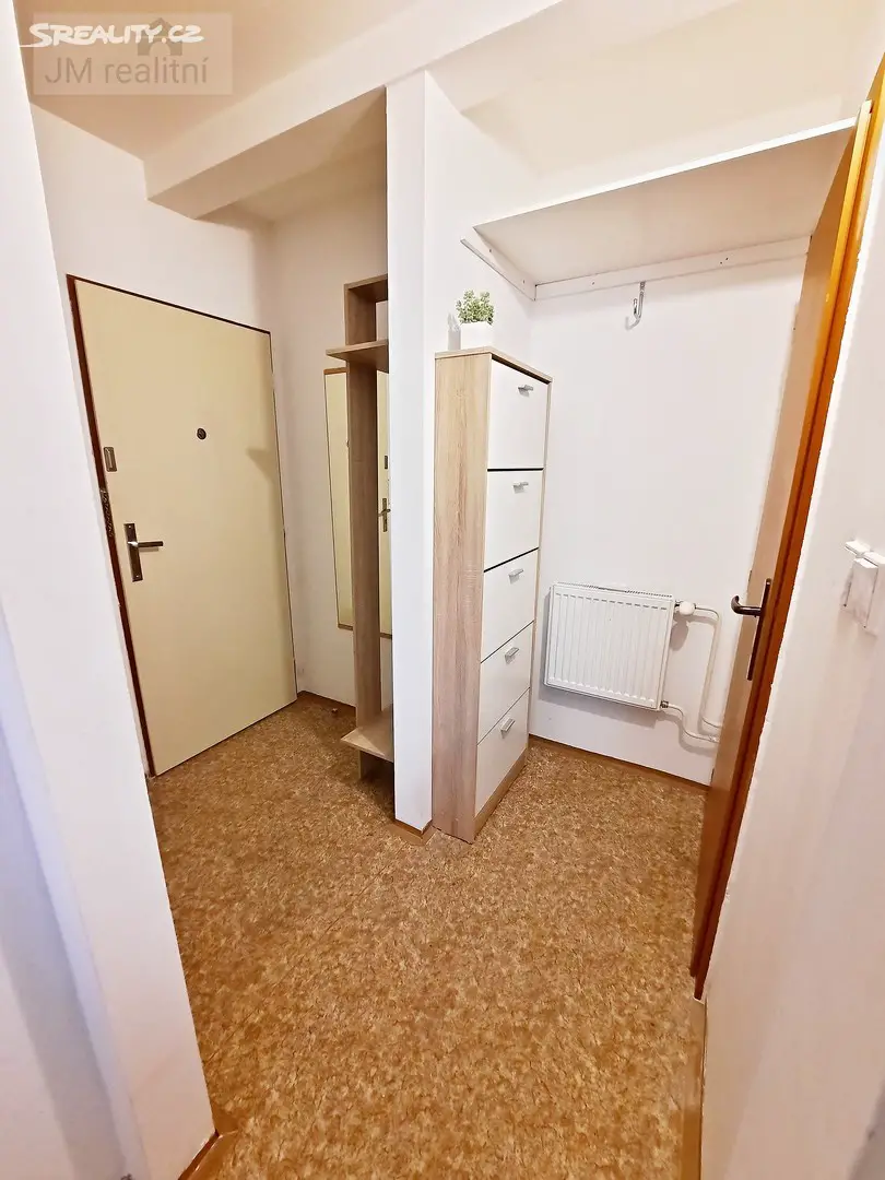 Pronájem bytu 1+1 37 m² (Mezonet), Součkova, Brno - Komín