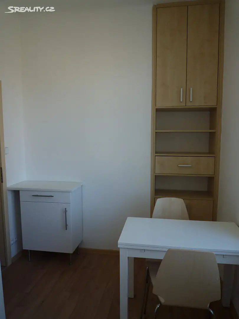 Pronájem bytu 1+1 35 m², Pod Marjánkou, Praha 6 - Břevnov