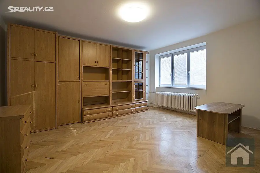 Pronájem bytu 1+1 48 m², Karpatská, Praha 10 - Vršovice