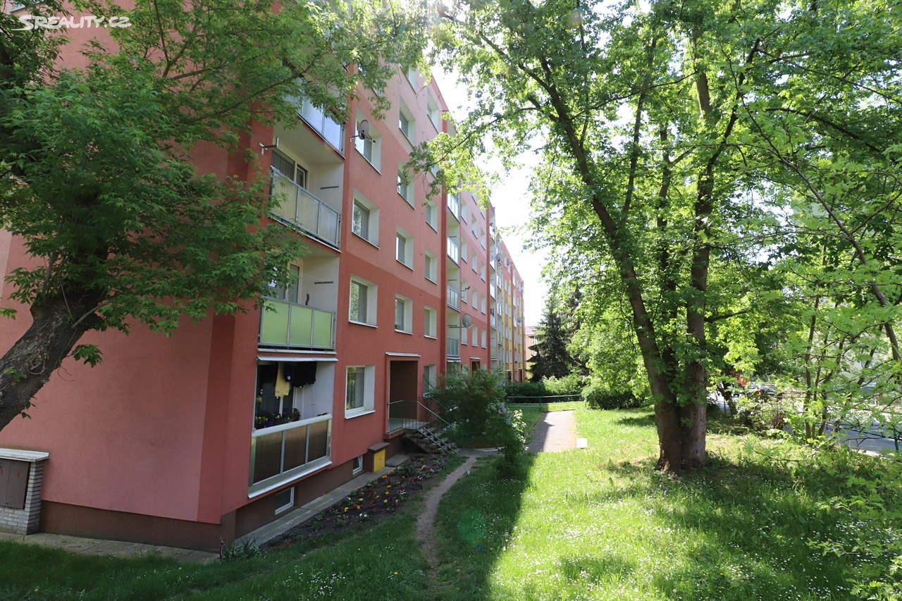 Pronájem bytu 1+1 36 m², Sibiřská, Ústí nad Labem - Neštěmice