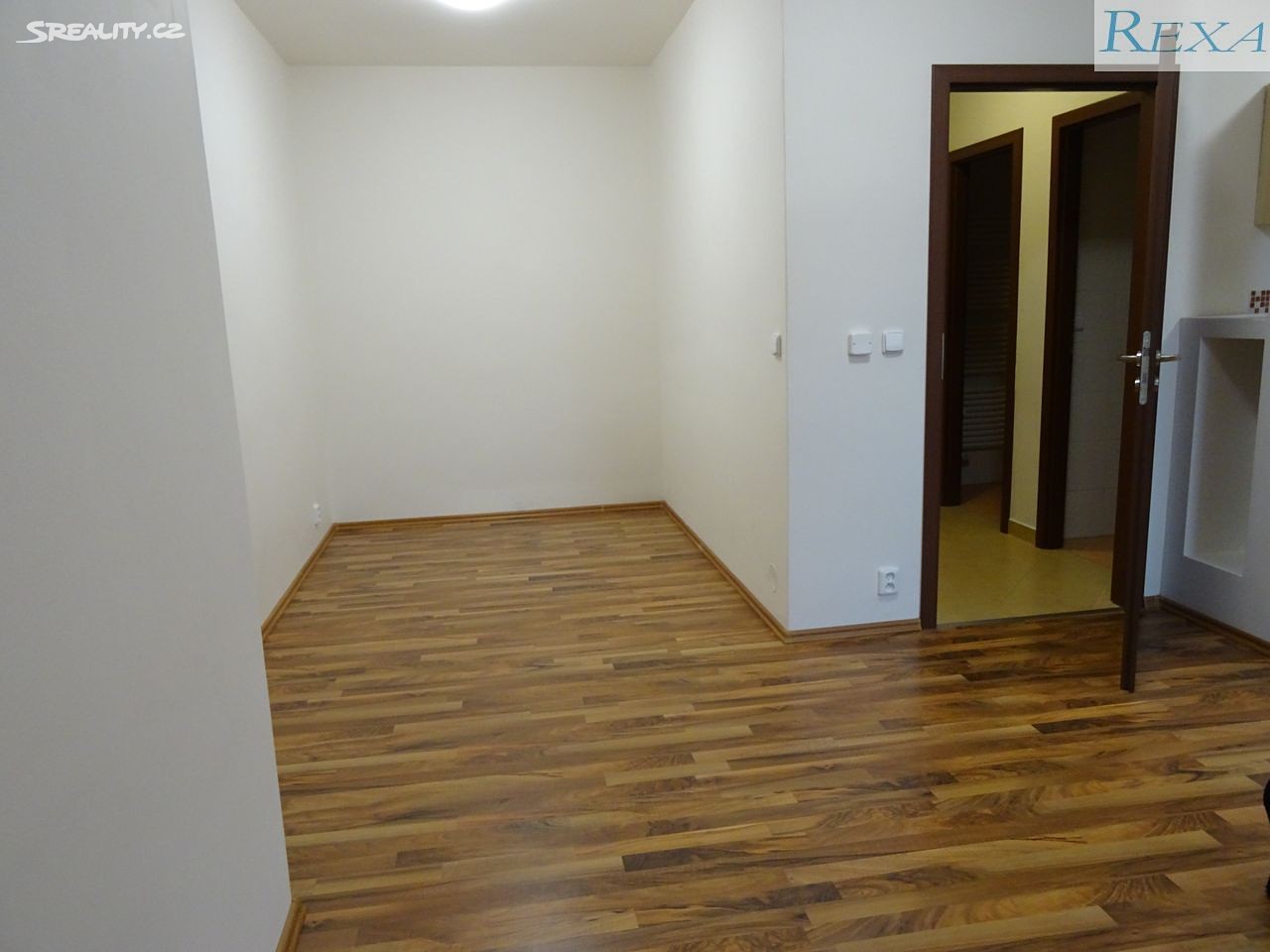 Pronájem bytu 1+kk 45 m², Klobásova, Brno - Starý Lískovec