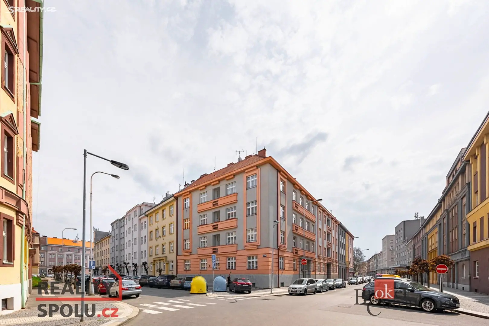 Pronájem bytu 1+kk 30 m², Mánesova, Hradec Králové