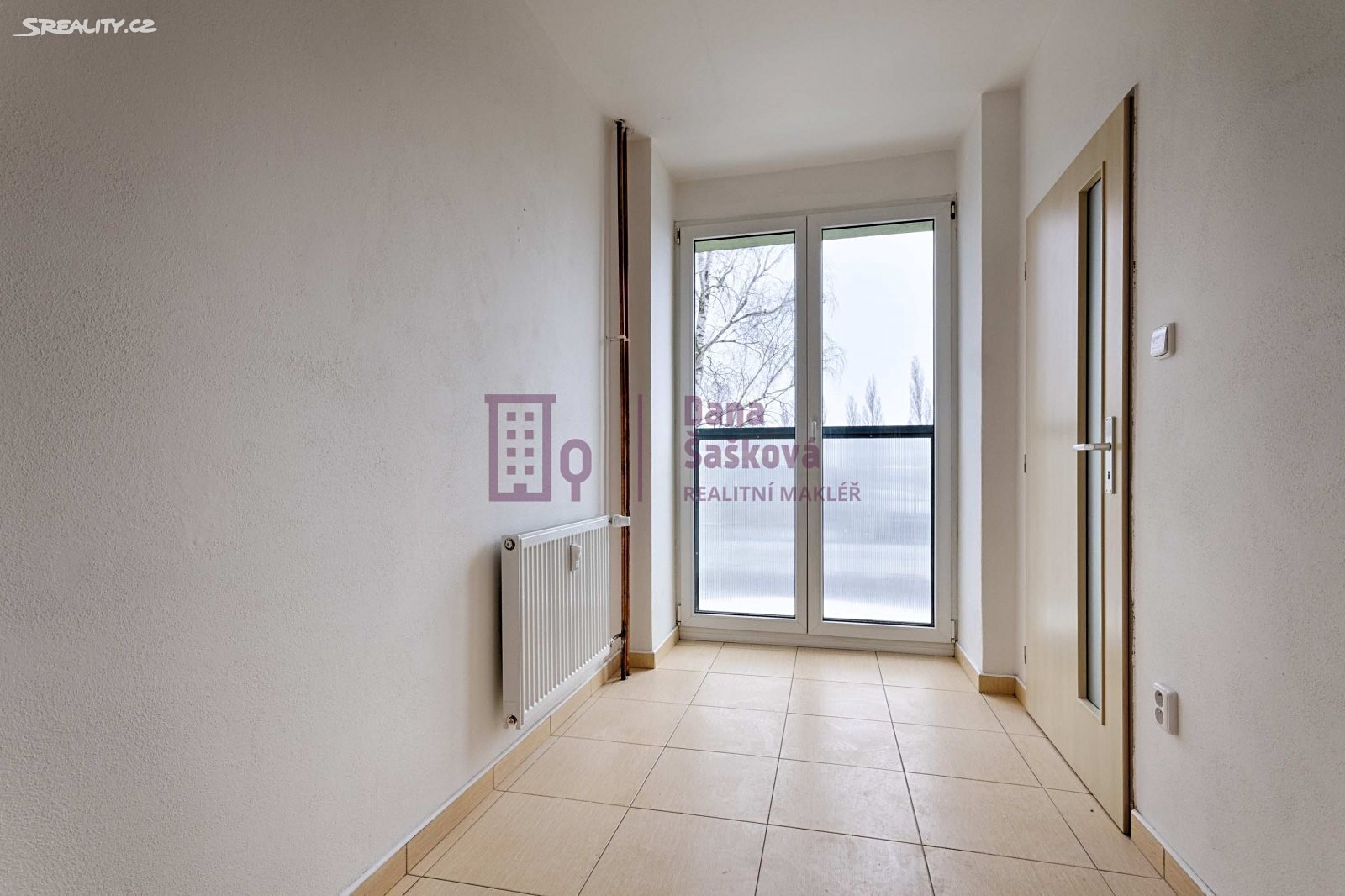 Pronájem bytu 1+kk 25 m², sídliště Vajgar, Jindřichův Hradec - Jindřichův Hradec III