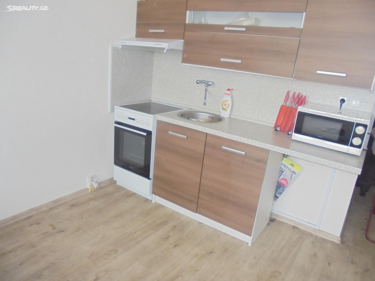 Pronájem bytu 1+kk 21 m², Pod Přivaděčem, Jirkov