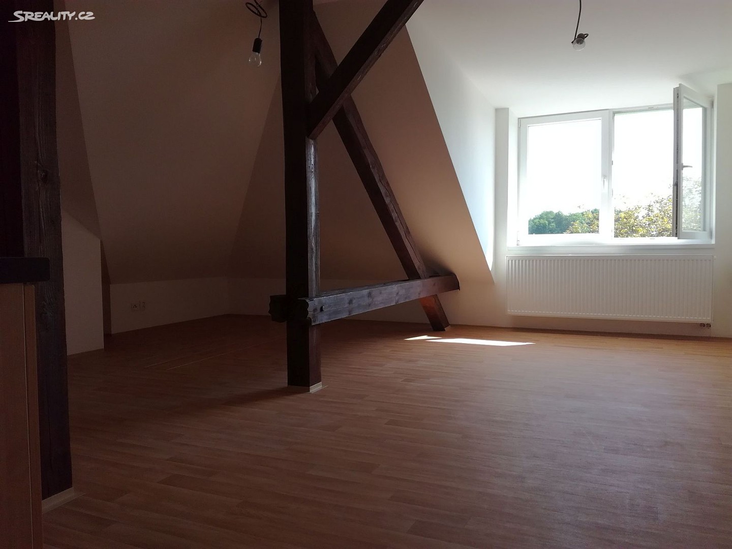 Pronájem bytu 1+kk 52 m², Pardubice - Doubravice, okres Pardubice