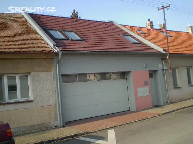 Pronájem bytu 1+kk 40 m² (Podkrovní), K Dolíčku, Pardubice - Nové Jesenčany
