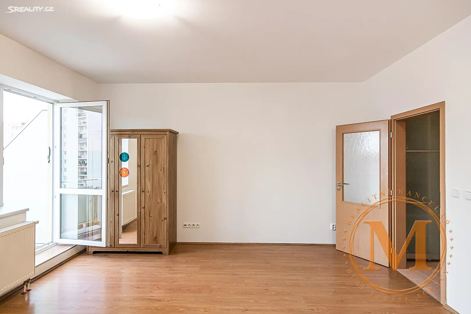 Pronájem bytu 1+kk 40 m², Boloňská, Praha 10 - Horní Měcholupy