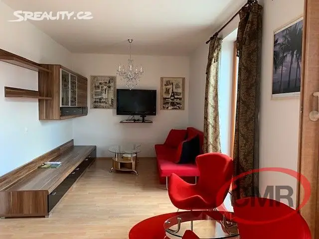 Pronájem bytu 1+kk 36 m², Pickova, Praha 5 - Zbraslav