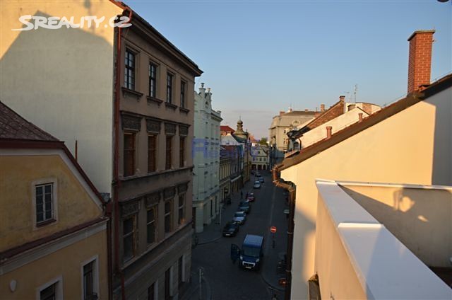 Pronájem bytu 2+1 60 m², Tomkova, Hradec Králové