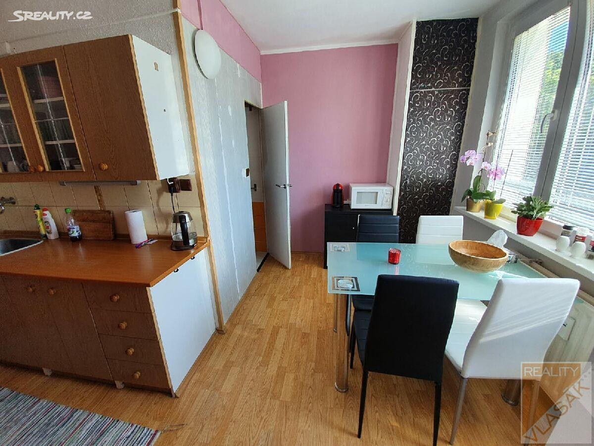 Pronájem bytu 2+1 68 m², Koželužská, Kadaň