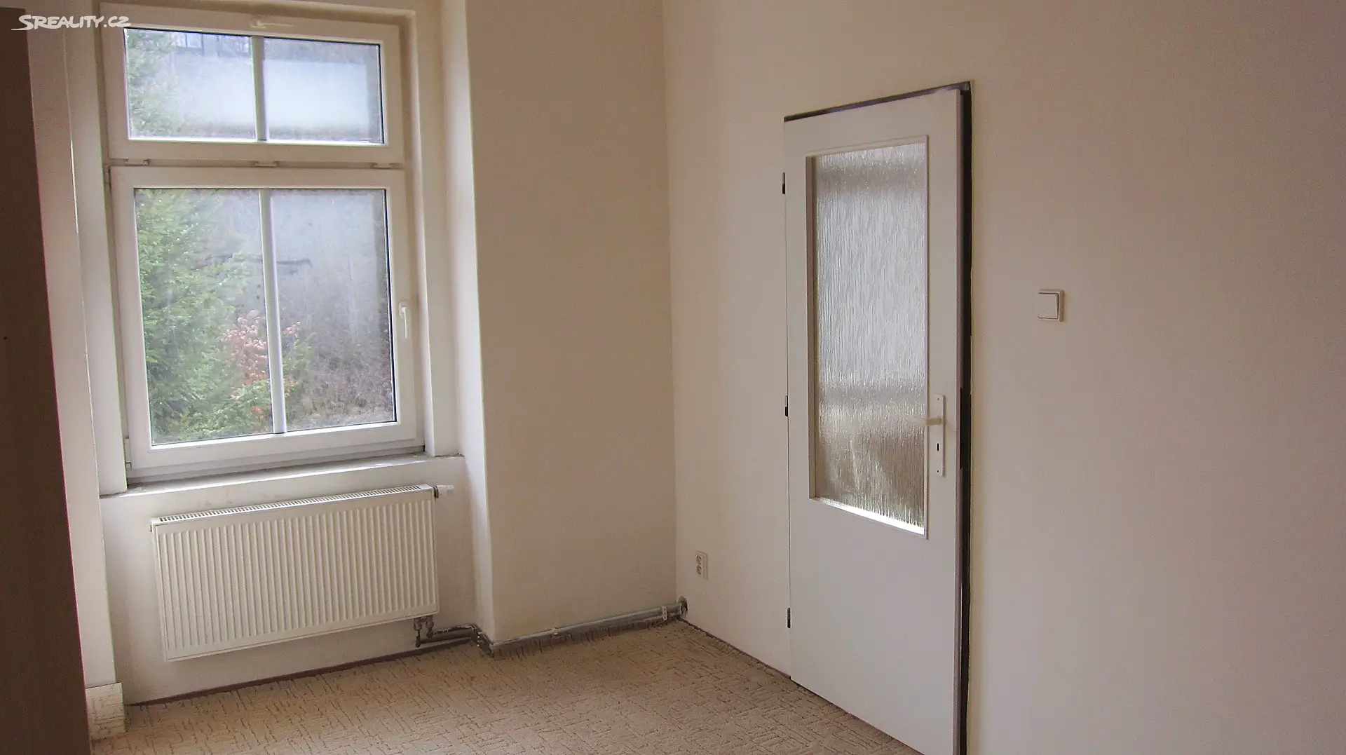 Pronájem bytu 2+1 40 m², Karlovy Vary, okres Karlovy Vary