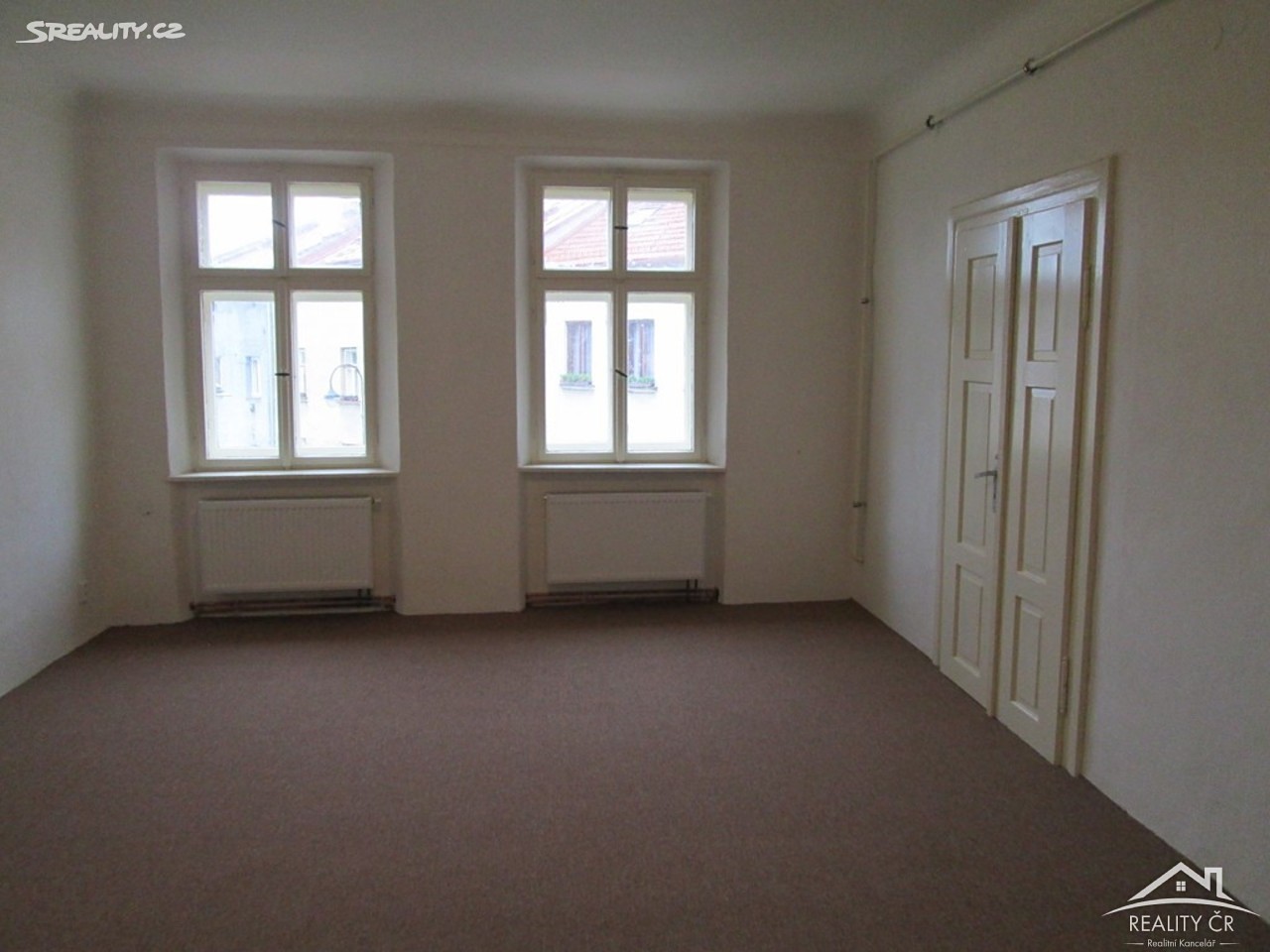 Pronájem bytu 2+1 75 m², Karlovo náměstí, Polná