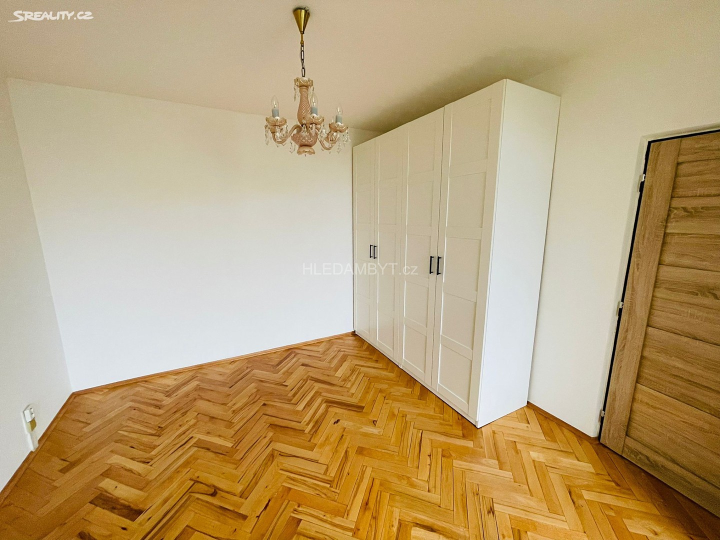 Pronájem bytu 2+1 54 m², Střížkovská, Praha 8 - Libeň