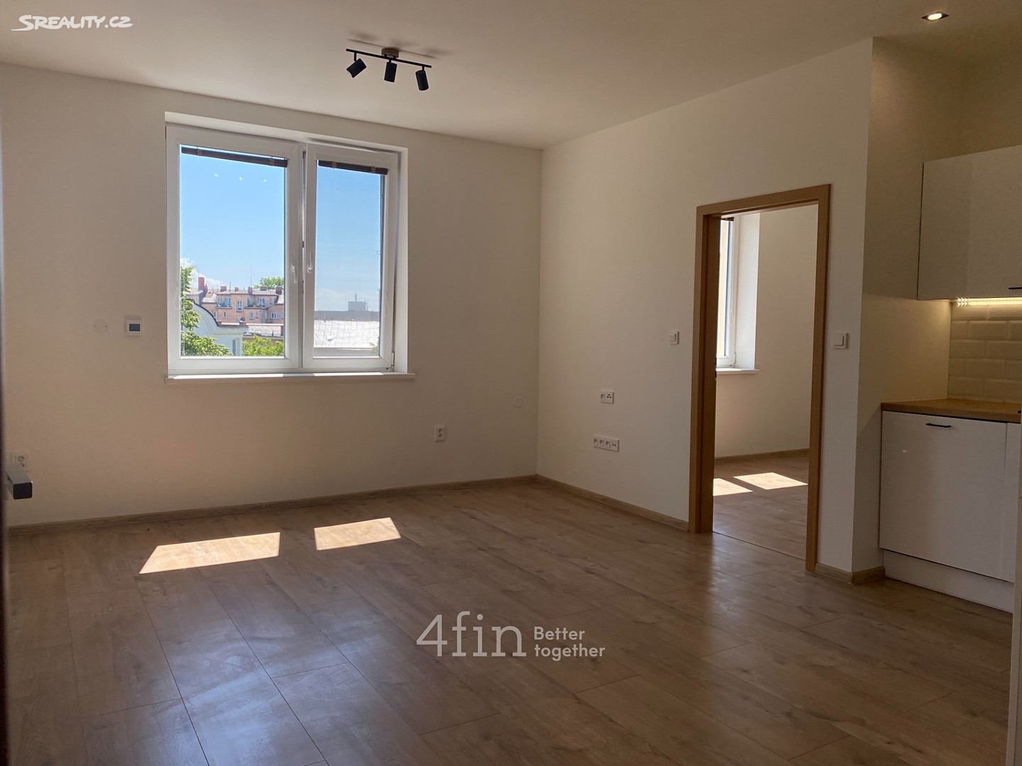 Pronájem bytu 2+kk 49 m², Korunní, Ostrava - Mariánské Hory