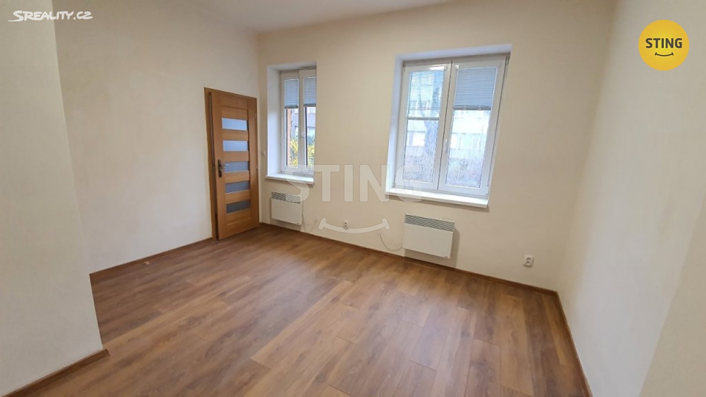 Pronájem bytu 2+kk 54 m², Bachmačská, Ostrava - Moravská Ostrava
