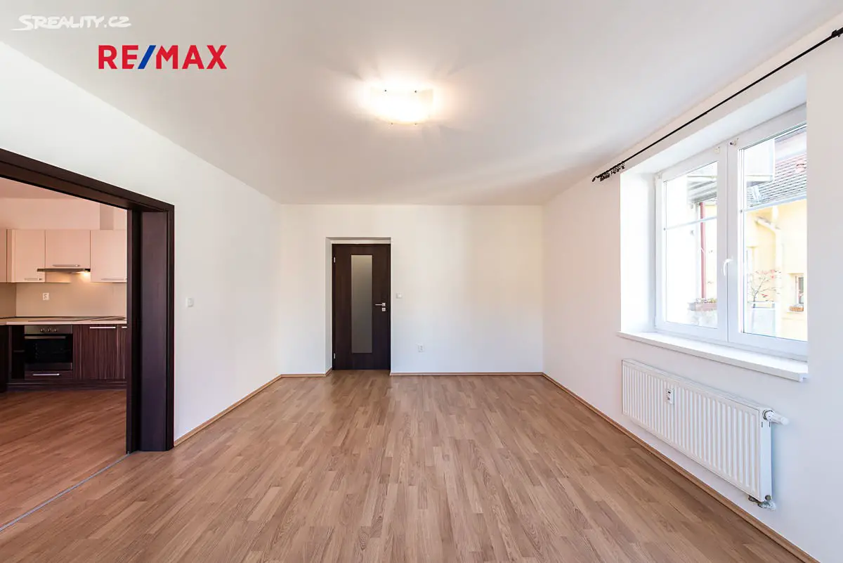 Pronájem bytu 2+kk 64 m², Bendova, Plzeň - Jižní Předměstí