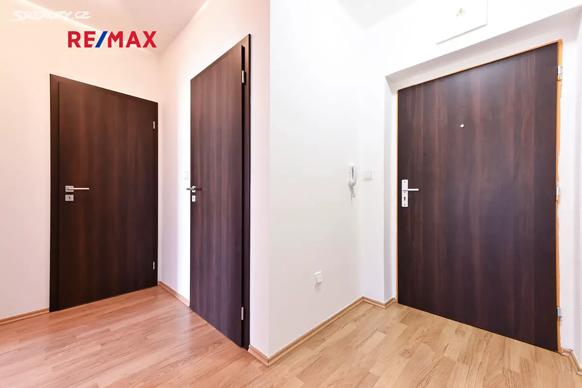 Pronájem bytu 2+kk 64 m², Bendova, Plzeň - Jižní Předměstí