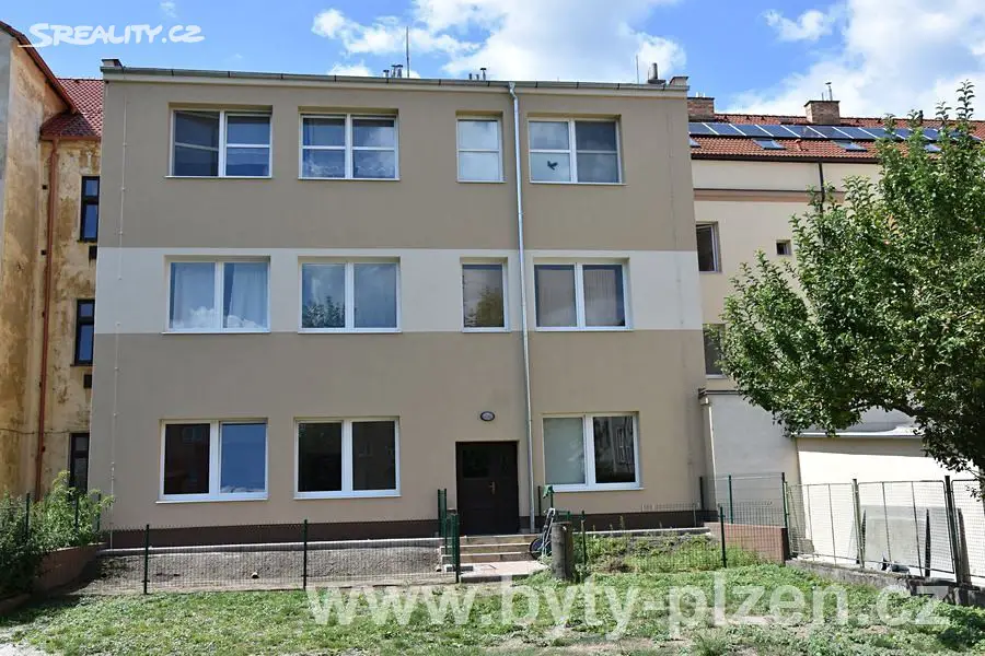 Pronájem bytu 2+kk 48 m², Mikulášské náměstí, Plzeň - Východní Předměstí