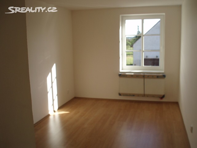 Pronájem bytu 3+1 98 m² (Podkrovní), Nový Bydžov - Zábědov, okres Hradec Králové