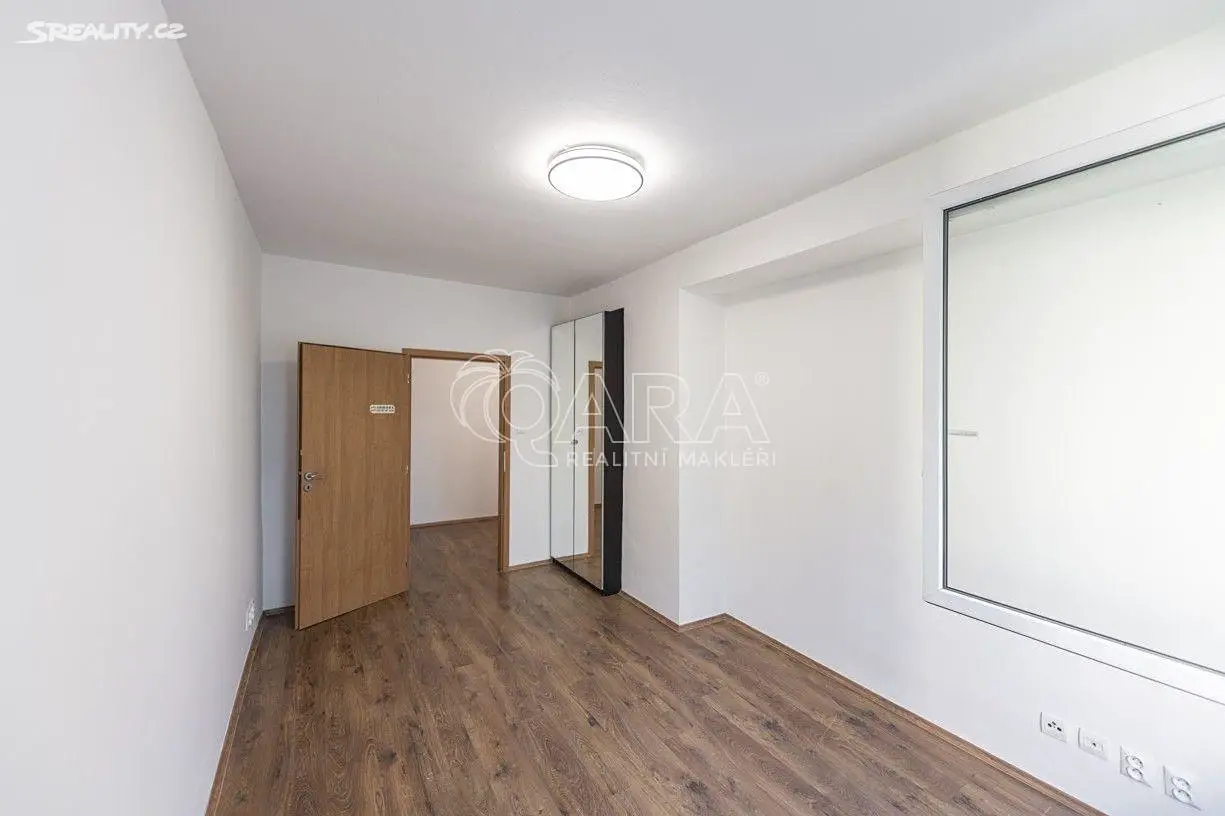 Pronájem bytu 3+1 72 m², Churáňovská, Praha 5 - Smíchov