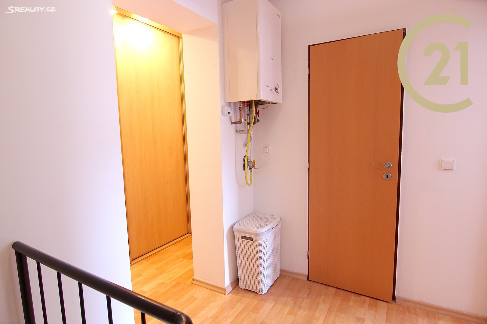 Pronájem bytu 3+kk 73 m² (Mezonet), Kaštanová, Milovice - Mladá