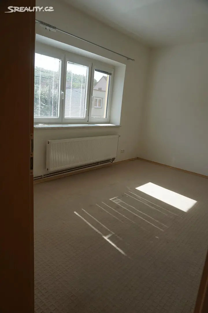 Pronájem bytu 5+kk 100 m² (Podkrovní), Milešovice, okres Vyškov