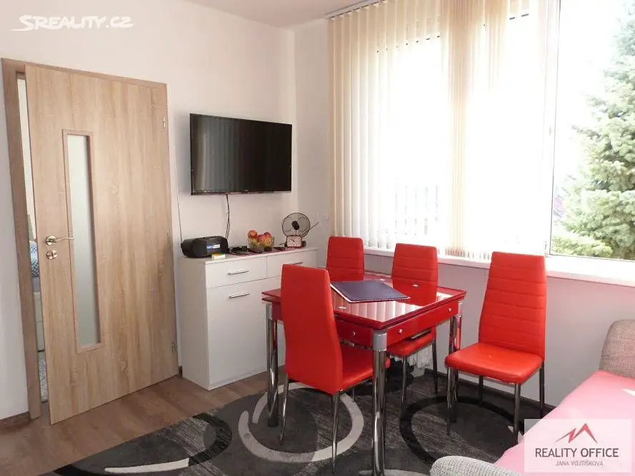 Prodej bytu 1+1 35 m², Krásnostudenecká, Děčín - Děčín VI-Letná