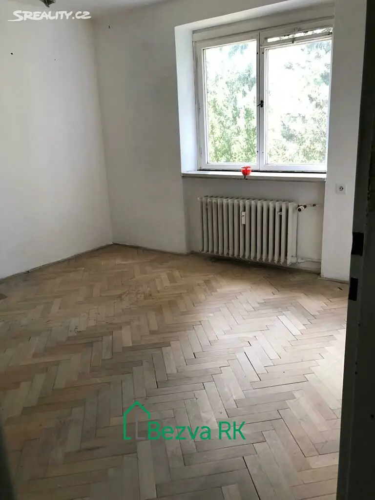 Prodej bytu 1+1 32 m², Kordačova, Kladno