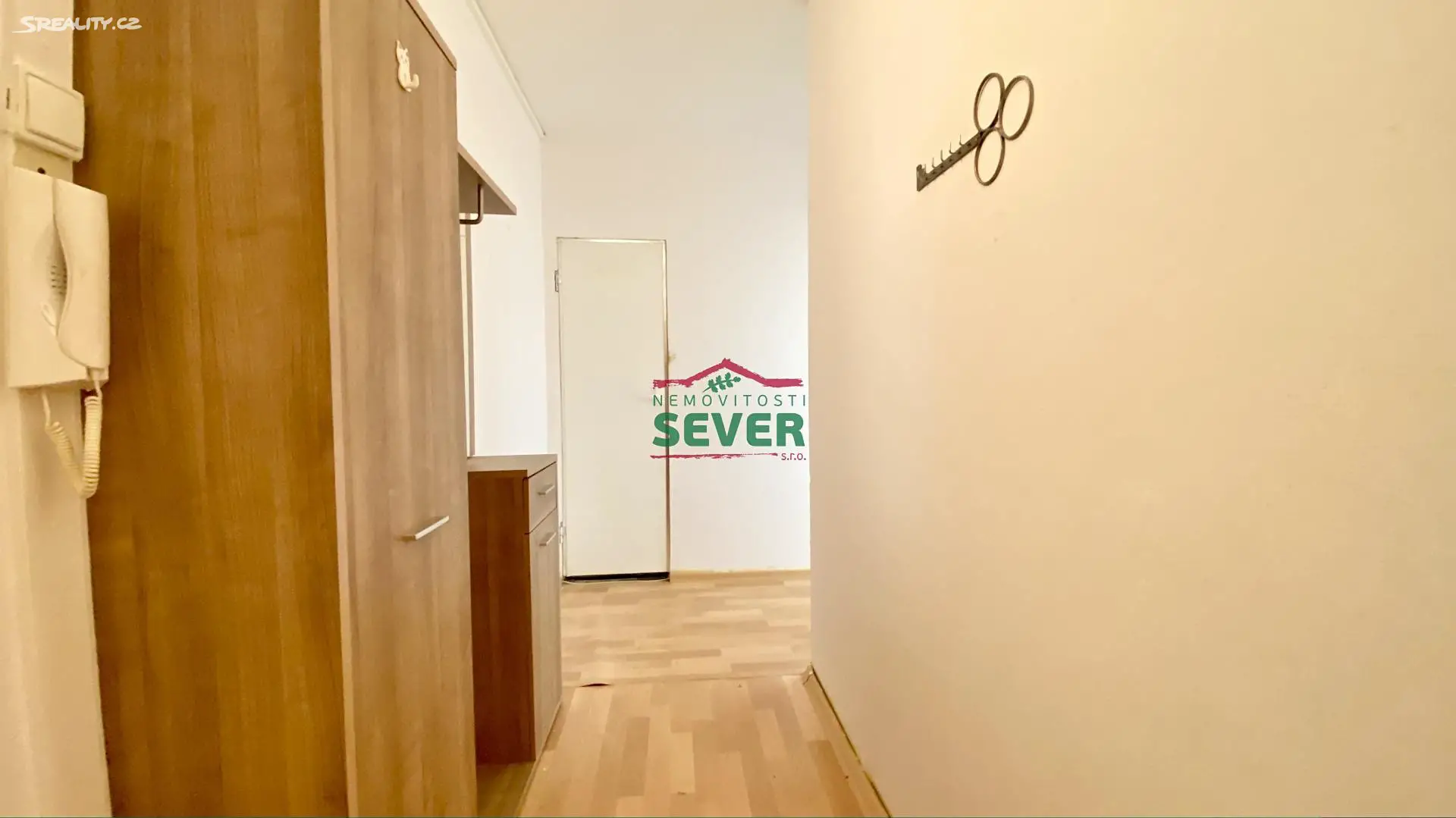 Prodej bytu 2+1 55 m², Hrdlovská, Osek
