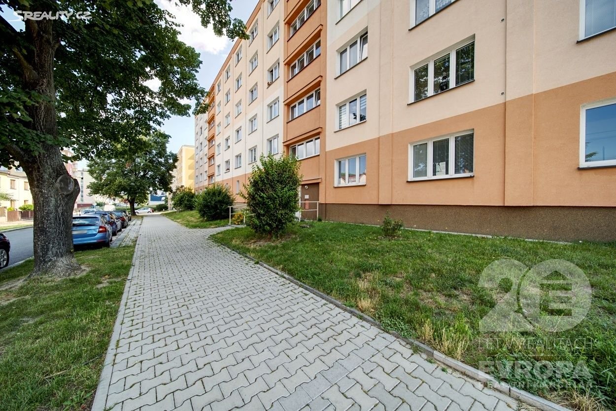 Prodej bytu 2+1 60 m², Rodinná, Plzeň - Lobzy