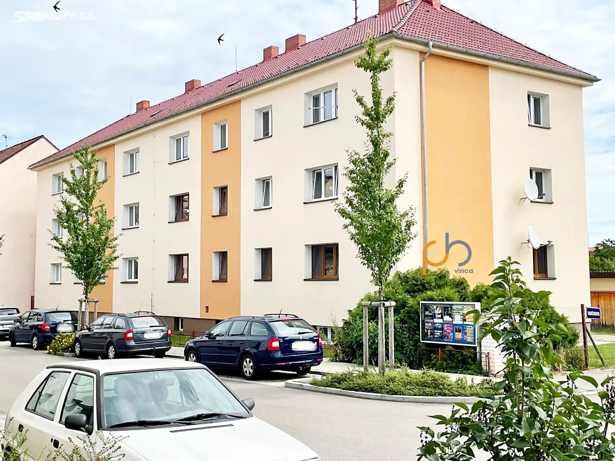 Prodej bytu 3+1 69 m², Zapova, Benešov