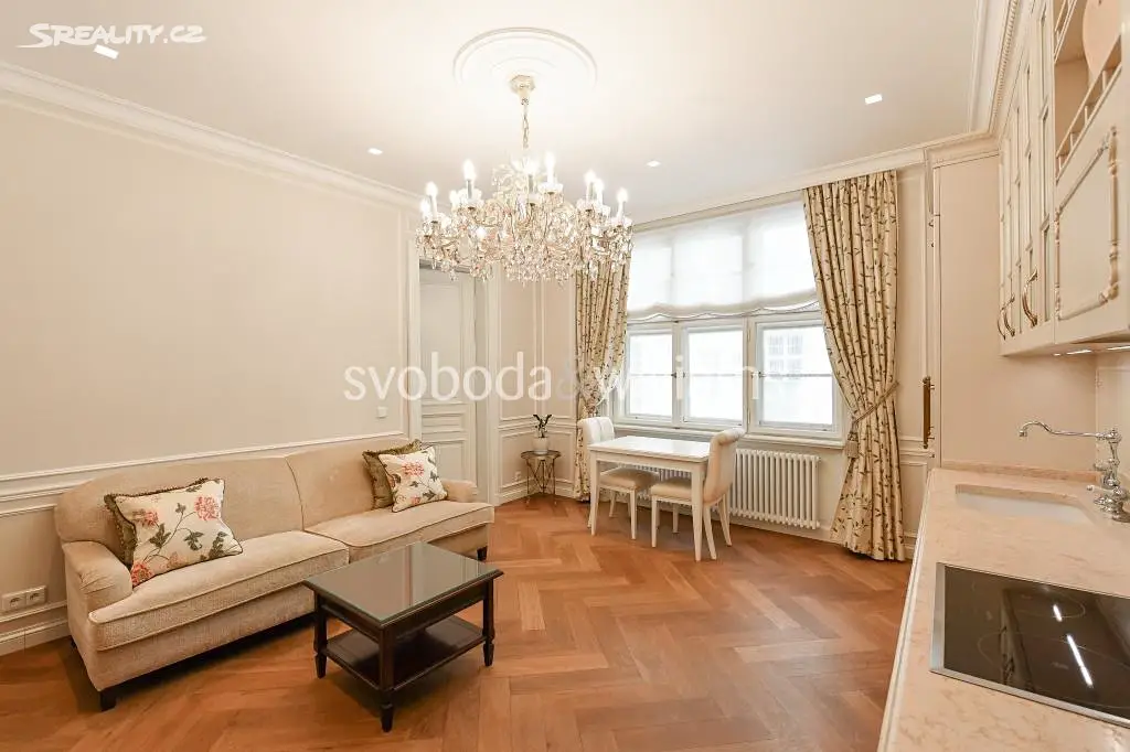 Prodej bytu 6 pokojů a více 217 m², Dlouhá, Praha 1 - Staré Město